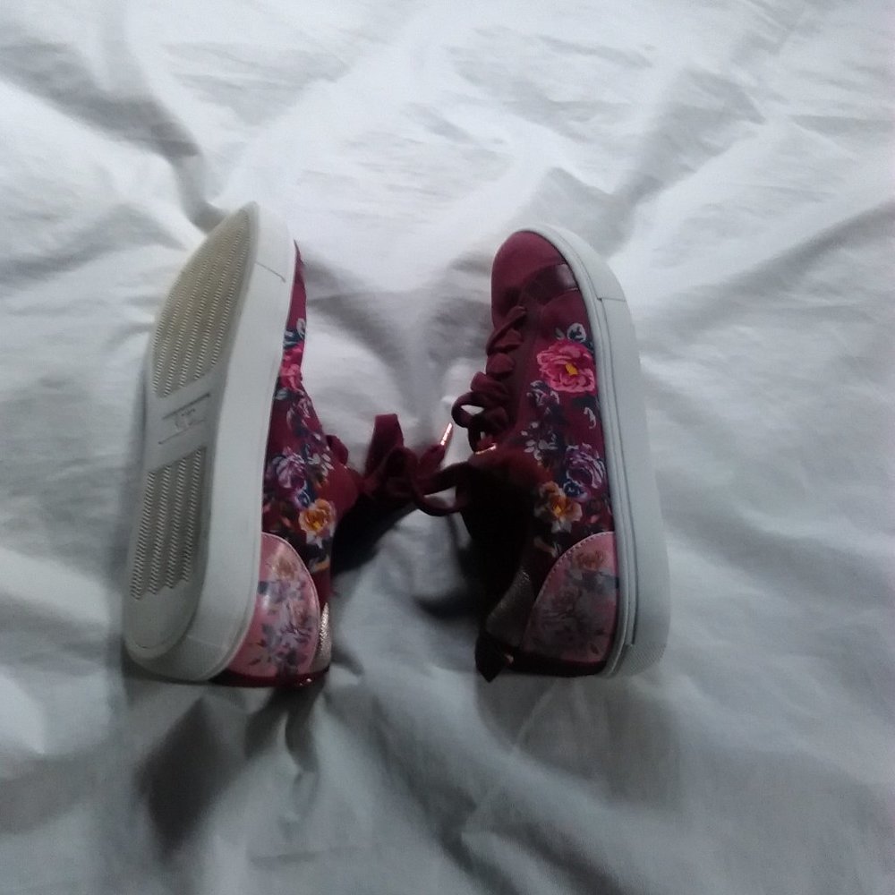 maroon Floral Run Around Town Sneaker - Picture 5 of 6